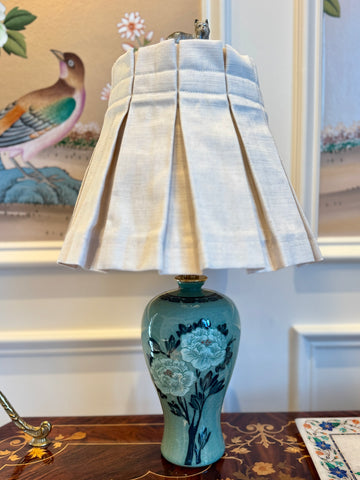 korean-celadon-table-lamp