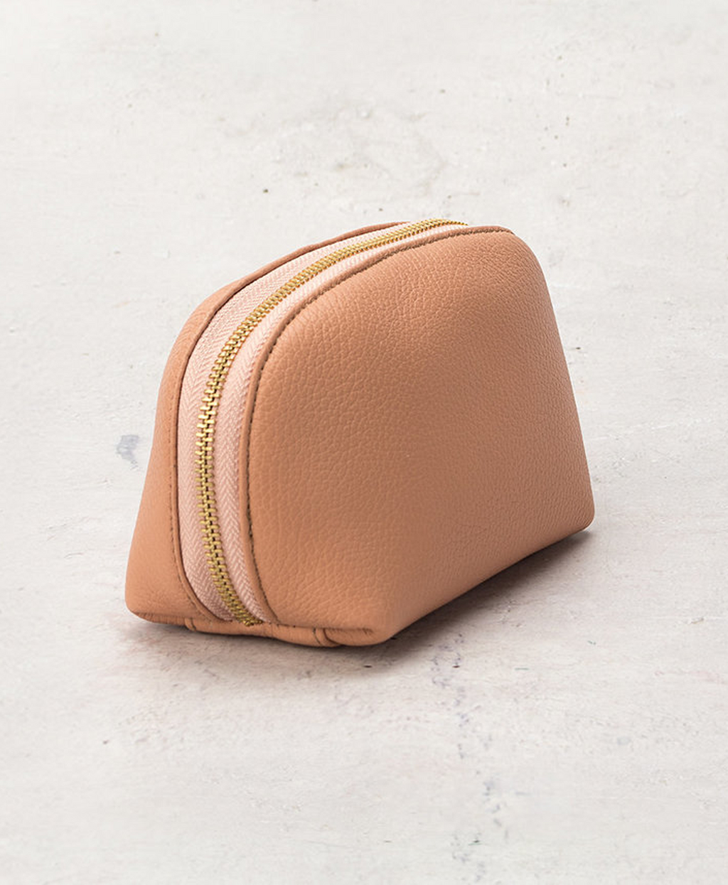 Italian Leather Rounded Travel Case | Marrakesh Pink
